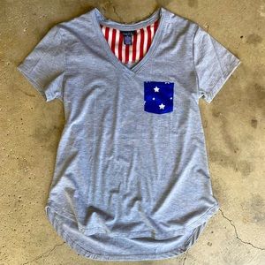 Women’s V-neck casual tee